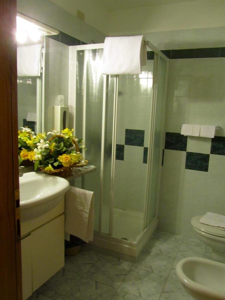 Hotel Orso Bianco Pescasseroli Bagian luar foto